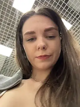 MilaBee online show from 04/10/26, 11:15