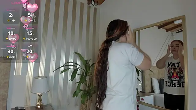 angelinarouse  online show from 09/28/25, 10:26