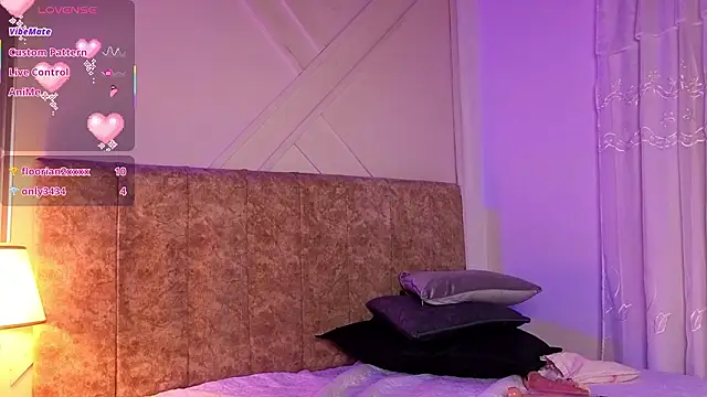 Snapshot of angelinarouse_ chatting on 02/03/26, 02:53 angelinarouse online show from 02/03/26, 02:53