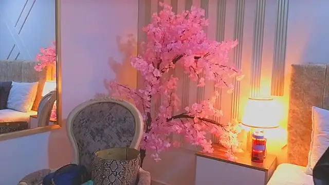 Snapshot of angelinarouse_ chatting on 02/14/26, 03:36 angelinarouse online show from 02/14/26, 03:36