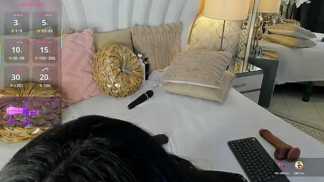 AriaJonnes  online show from 11/01/25, 02:08