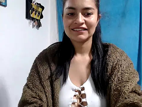 AlanaHotxx online show from 11/04/25, 06:23