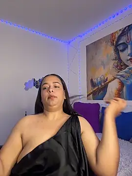 Deepika padukoneNisha online show from 11/18/25, 04:55