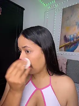 Snapshot of Deepika_padukoneNisha chatting on 04/08/26, 06:08 Deepika padukoneNisha online show from 04/08/26, 06:08