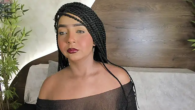 mia lacy  online show from 09/29/25, 07:30