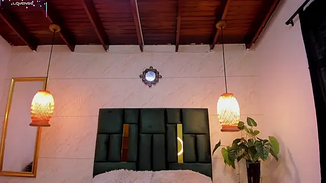 Danna williamss online show from 09/19/25, 12:06