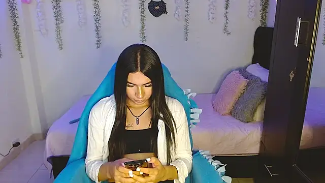 Snapshot of Lyaa_Cute chatting on 04/11/26, 03:55 Lyaa Cute online show from 04/11/26, 03:55