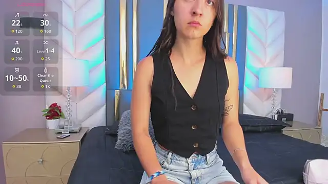 SaraJonness online show from 10/08/25, 12:47