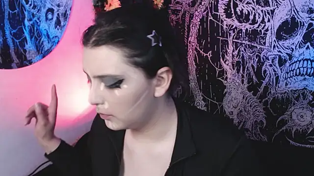 Snapshot of mikaskullcs chatting on 03/15/26, 09:32 mikaskullcs online show from 03/15/26, 09:32