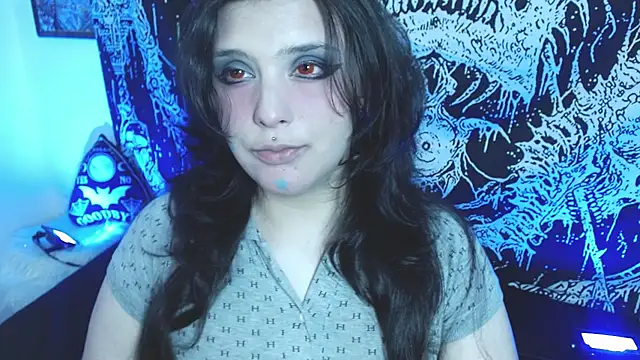 Snapshot of mikaskullcs chatting on 04/15/26, 06:15 mikaskullcs online show from 04/15/26, 06:15