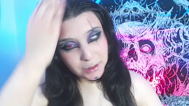 Snapshot of mikaskullcs chatting on 04/19/26, 07:05 mikaskullcs online show from 04/19/26, 07:05