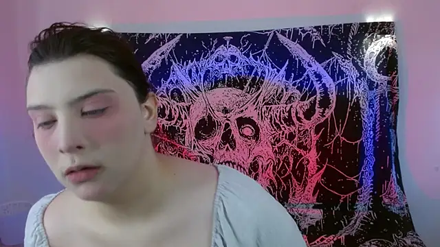 Snapshot of mikaskullcs chatting on 05/25/26, 10:16 mikaskullcs online show from 05/25/26, 10:16