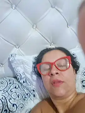 Amadamilf1980 online show from 10/20/25, 04:35