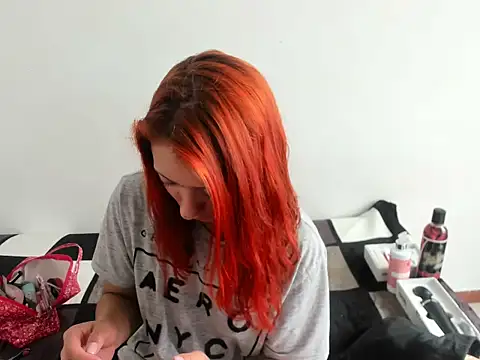 Snapshot of DulceXmile chatting on 09/19/25, 03:45 DulceXmile online show from 09/19/25, 03:45