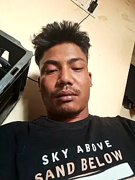 Snapshot of nipu_9 chatting on 03/15/26, 12:22 nipu 9 online show from 03/15/26, 12:22