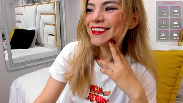 NalaRosse online show from 02/04/26, 03:01