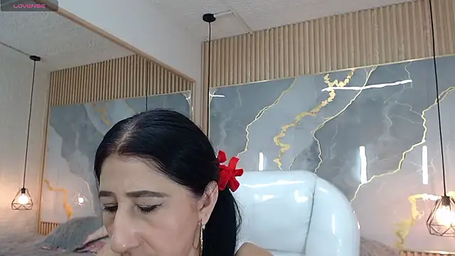 Snapshot of nei_girl chatting on 03/09/26, 12:09 nei girl online show from 03/09/26, 12:09