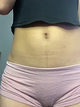 Snapshot of taimara_1 chatting on 09/29/25, 09:30 taimara 1 online show from 09/29/25, 09:30