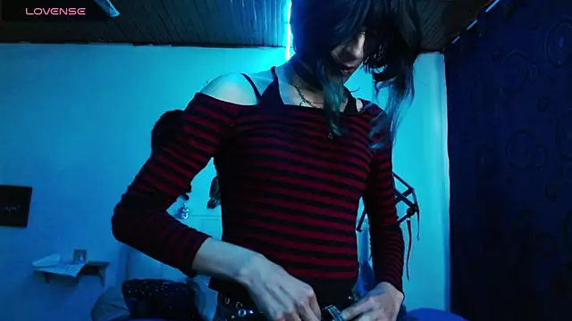 Snapshot of goth_minerva chatting on 09/09/25, 01:43 goth minerva online show from 09/09/25, 01:43