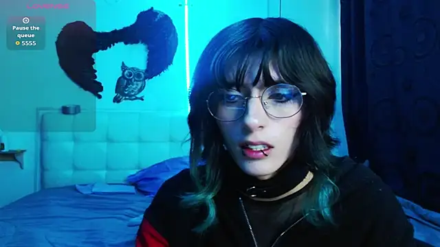 Snapshot of goth_minerva chatting on 09/19/25, 01:34 goth minerva online show from 09/19/25, 01:34