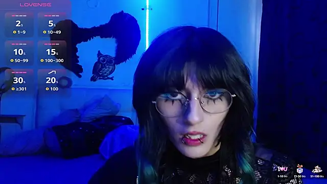 Snapshot of goth_minerva chatting on 09/24/25, 01:58 goth minerva online show from 09/24/25, 01:58