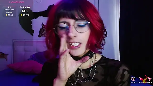 Snapshot of goth_minerva chatting on 10/07/25, 01:52 goth minerva online show from 10/07/25, 01:52