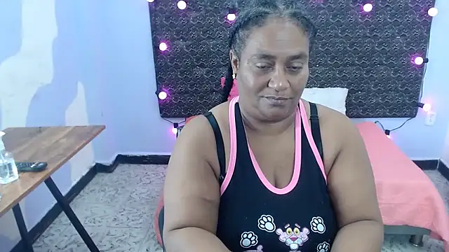 Sharon-stager online show from 09/18/25, 01:13