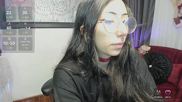 Snapshot of Laila_Angels chatting on 12/04/25, 02:10 Laila Angels online show from 12/04/25, 02:10