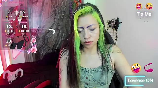 Snapshot of midory_ chatting on 10/19/25, 02:56 midory  online show from 10/19/25, 02:56