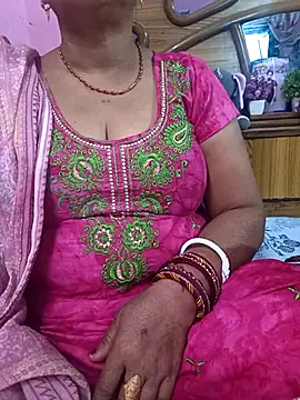 Snapshot of Sanjana-bhabhi chatting on 03/23/25, 06:47 Sanjana-bhabhi online show from 03/23/25, 06:47