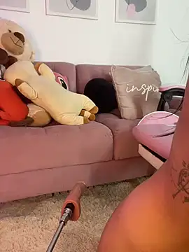 Snapshot of ariana_bae_ chatting on 03/19/25, 03:41 ariana bae online show from 03/19/25, 03:41