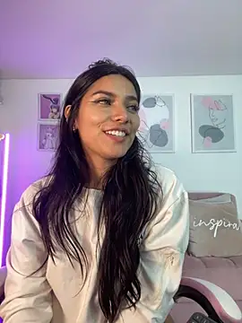 Snapshot of ariana_bae_ chatting on 03/20/25, 01:35 ariana bae online show from 03/20/25, 01:35