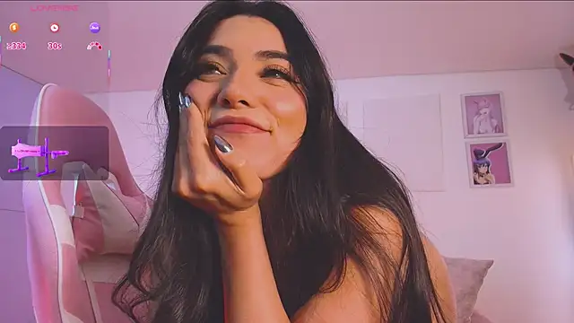 Snapshot of ariana_bae_ chatting on 09/19/25, 12:56 ariana bae online show from 09/19/25, 12:56