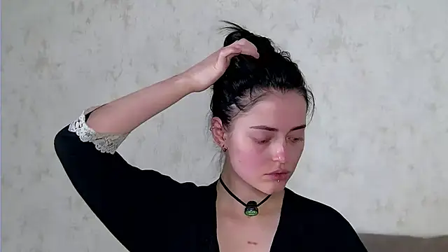 Snapshot of AshleyD_ chatting on 04/20/26, 02:47 AshleyD online show from 04/20/26, 02:47