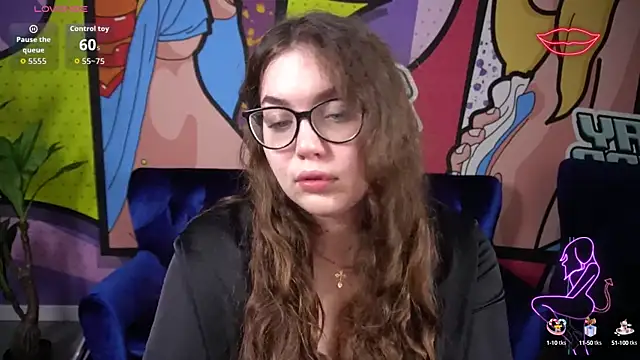 LuxSopphia online show from 10/17/25, 05:43