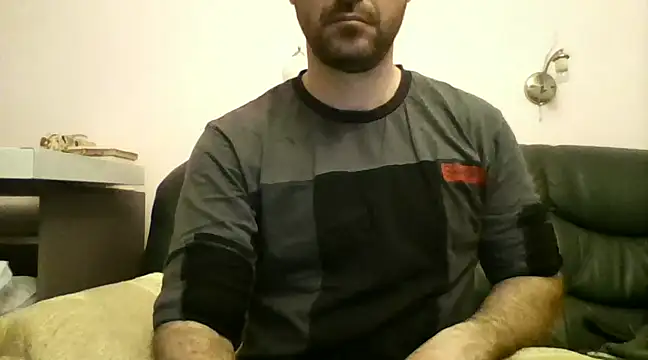 Snapshot of playman83 chatting on 03/19/25, 10:31 playman83 online show from 03/19/25, 10:31