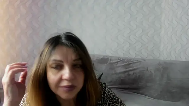 Snapshot of Nika_Light chatting on 03/22/25, 11:53 Nika Light online show from 03/22/25, 11:53