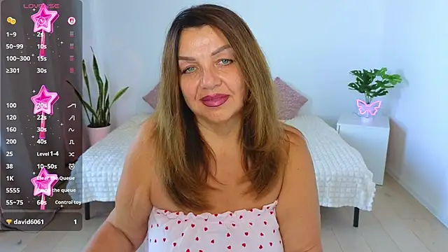 Snapshot of Nika_Light chatting on 09/26/25, 10:41 Nika Light online show from 09/26/25, 10:41