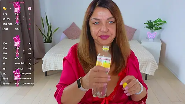 Snapshot of Nika_Light chatting on 09/29/25, 10:53 Nika Light online show from 09/29/25, 10:53