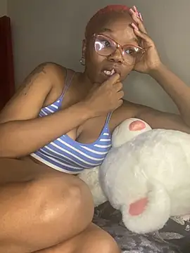 YummyMelanin117 online show from 09/18/25, 06:43