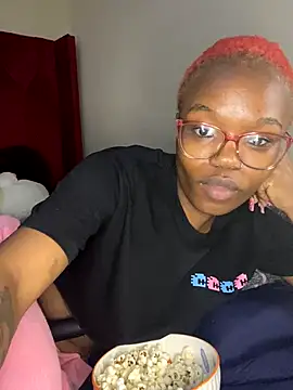 YummyMelanin117 online show from 09/25/25, 06:22