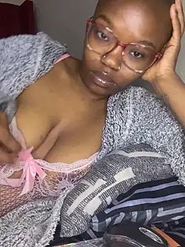 YummyMelanin117 online show from 10/23/25, 03:06