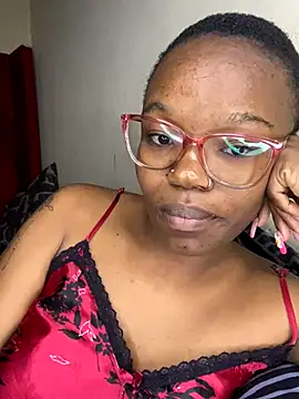 YummyMelanin117 online show from 12/03/25, 09:57