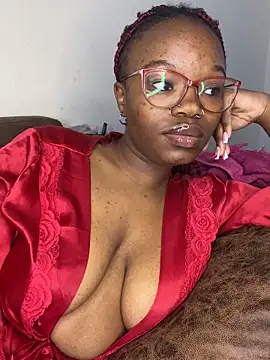 YummyMelanin117 online show from 05/04/26, 01:18
