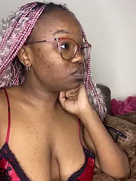 YummyMelanin117 online show from 05/19/26, 11:11