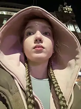 bambi lu online show from 10/21/25, 04:30