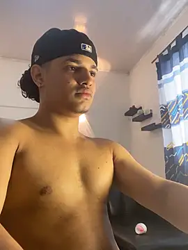 Snapshot of samxx_muscle chatting on 03/11/26, 07:20 samxx muscle online show from 03/11/26, 07:20