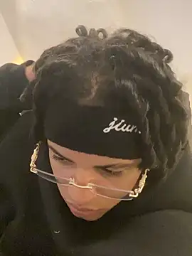 Snapshot of samxx_muscle chatting on 03/26/26, 06:08 samxx muscle online show from 03/26/26, 06:08