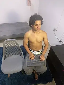 Snapshot of samxx_muscle chatting on 04/20/26, 01:58 samxx muscle online show from 04/20/26, 01:58