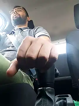 Snapshot of UAjit chatting on 10/03/25, 08:44 UAjit online show from 10/03/25, 08:44